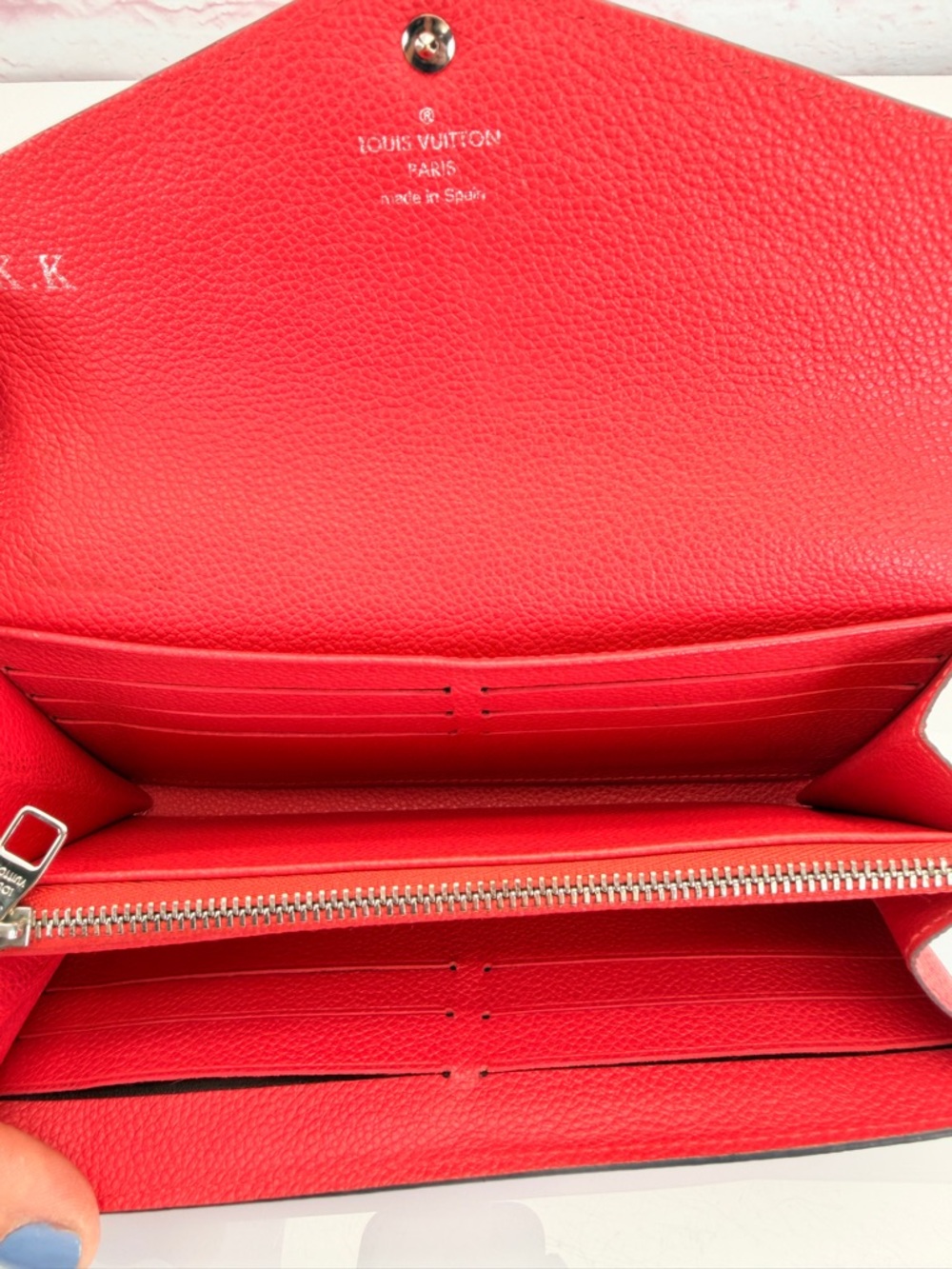 Louis Vuitton Red Monogram Empreinte Leather Sarah Wallet - Picture 8 of 15